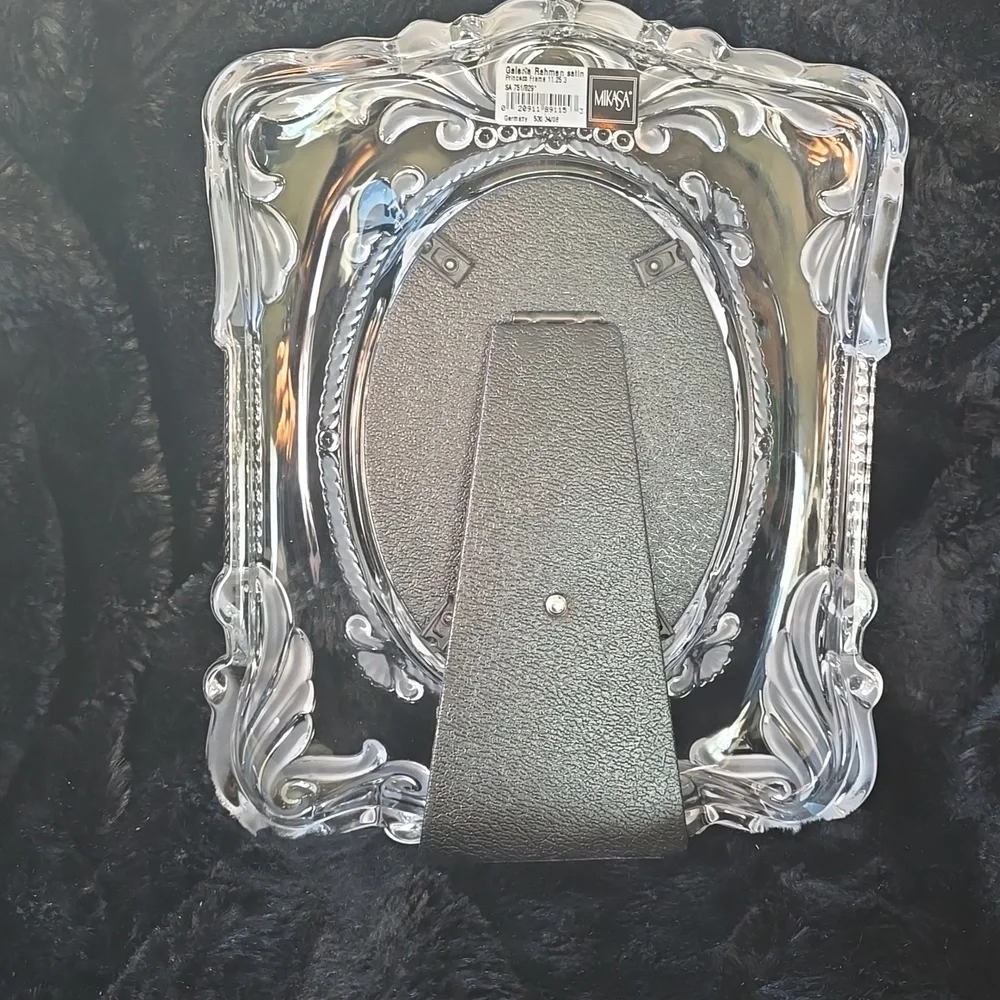 Glass Picture Frame - Picture 2 of 4